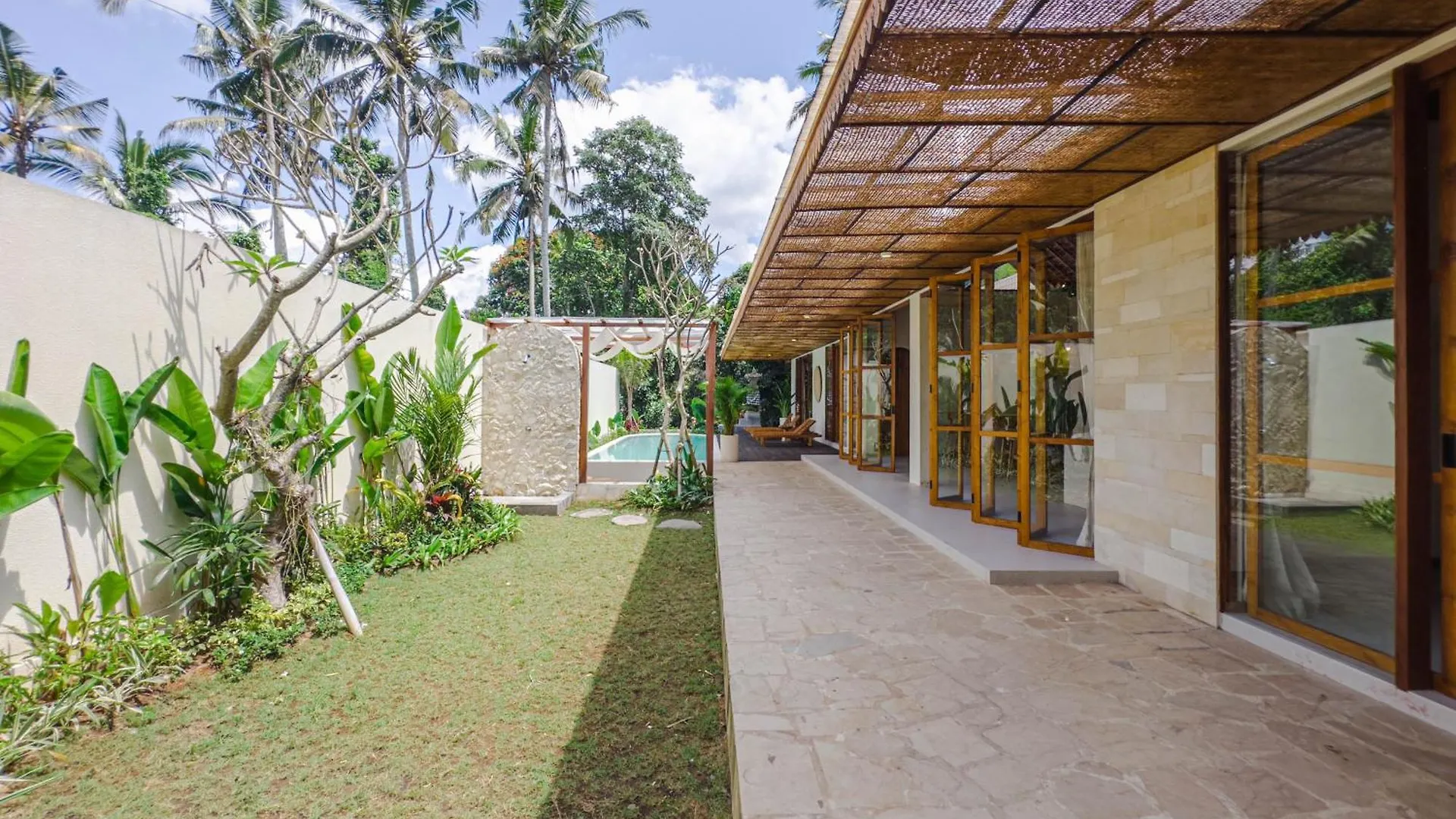 Abangan Palace Ubud - Jungle View