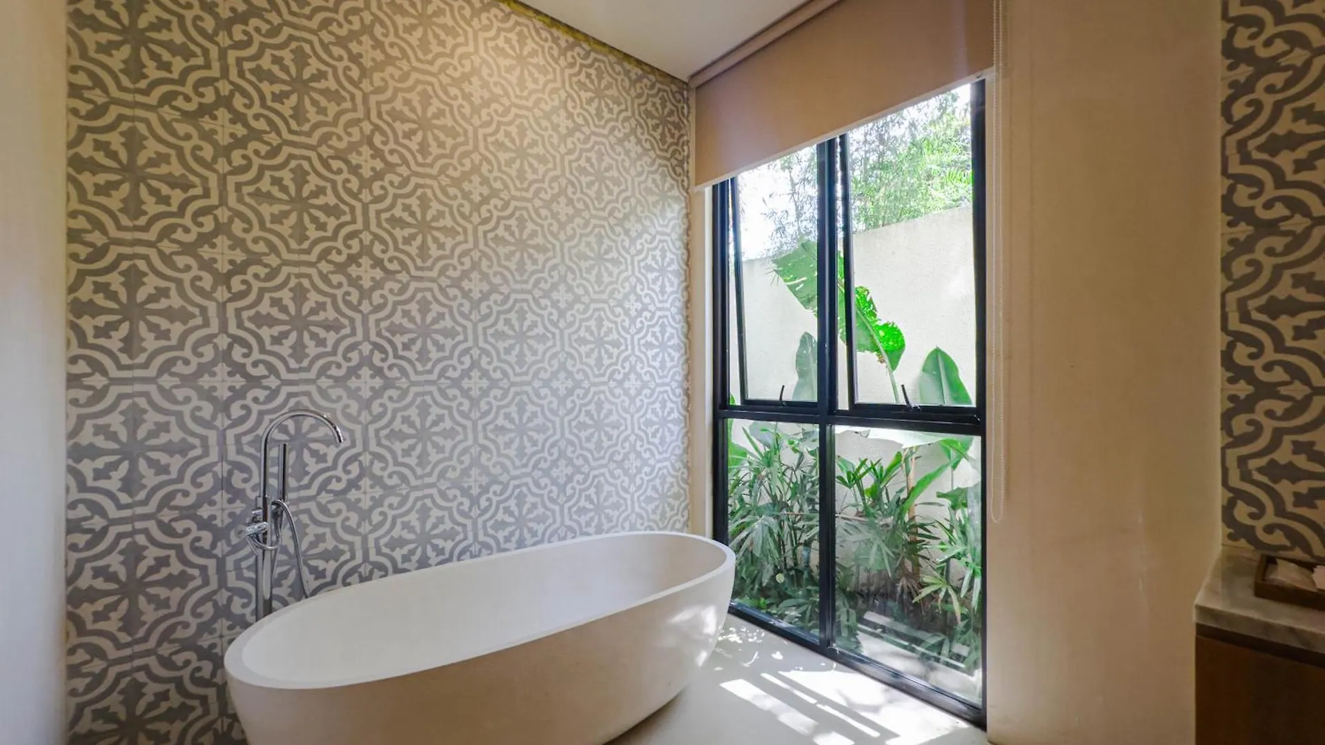 Villa Abangan Palace Ubud - Jungle View Indonesia