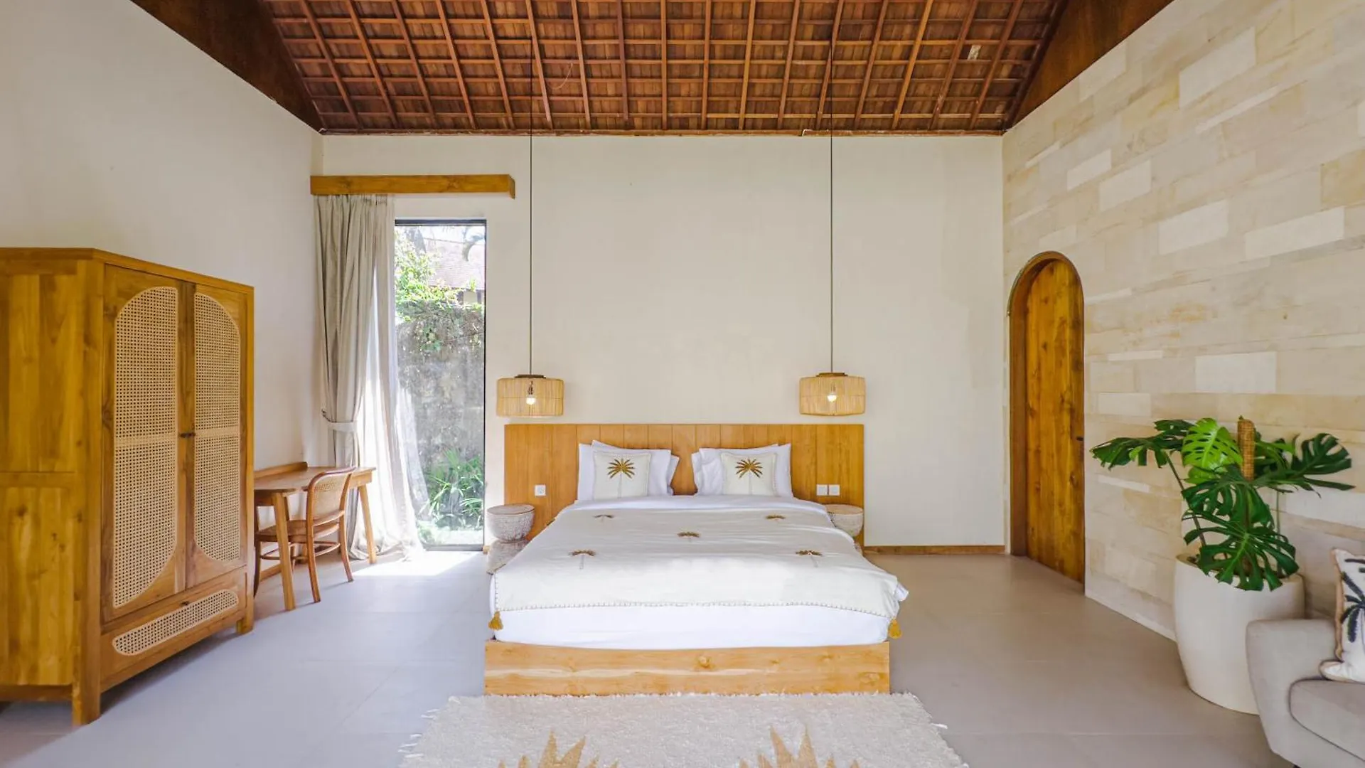 Villa Abangan Palace Ubud - Jungle View Indonesia